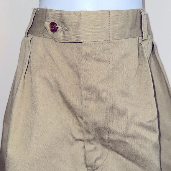 Vintage 80s Hunters Run khaki pleat front women’s shorts - Picture 2 of 8